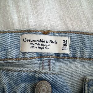 ABERCROMBIE JEANS : new